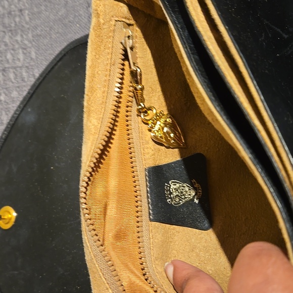 Designer Vintage Leather Handbag with Long Strap - Picture 9 of 9